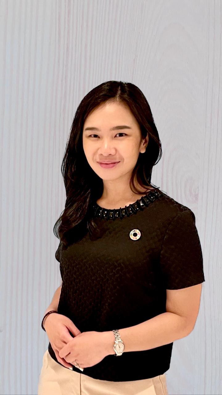 Annette Aprilana